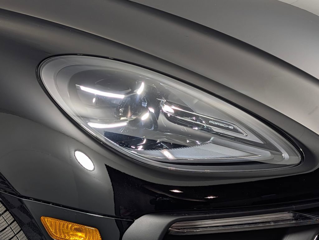 New 2026 Porsche Macan image 15