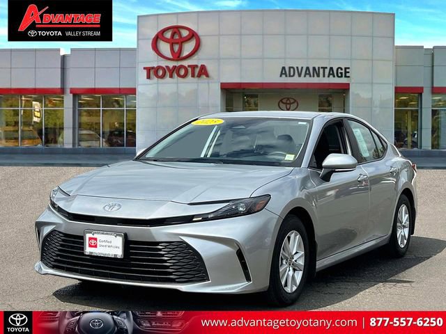 Certified 2025 Toyota Camry LE FWD image 4