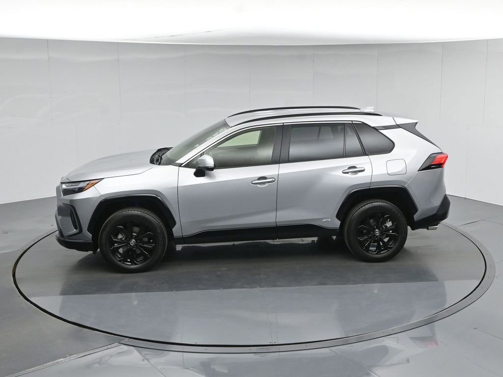 Used 2025 Toyota RAV4 SE AWD/4WD image 46