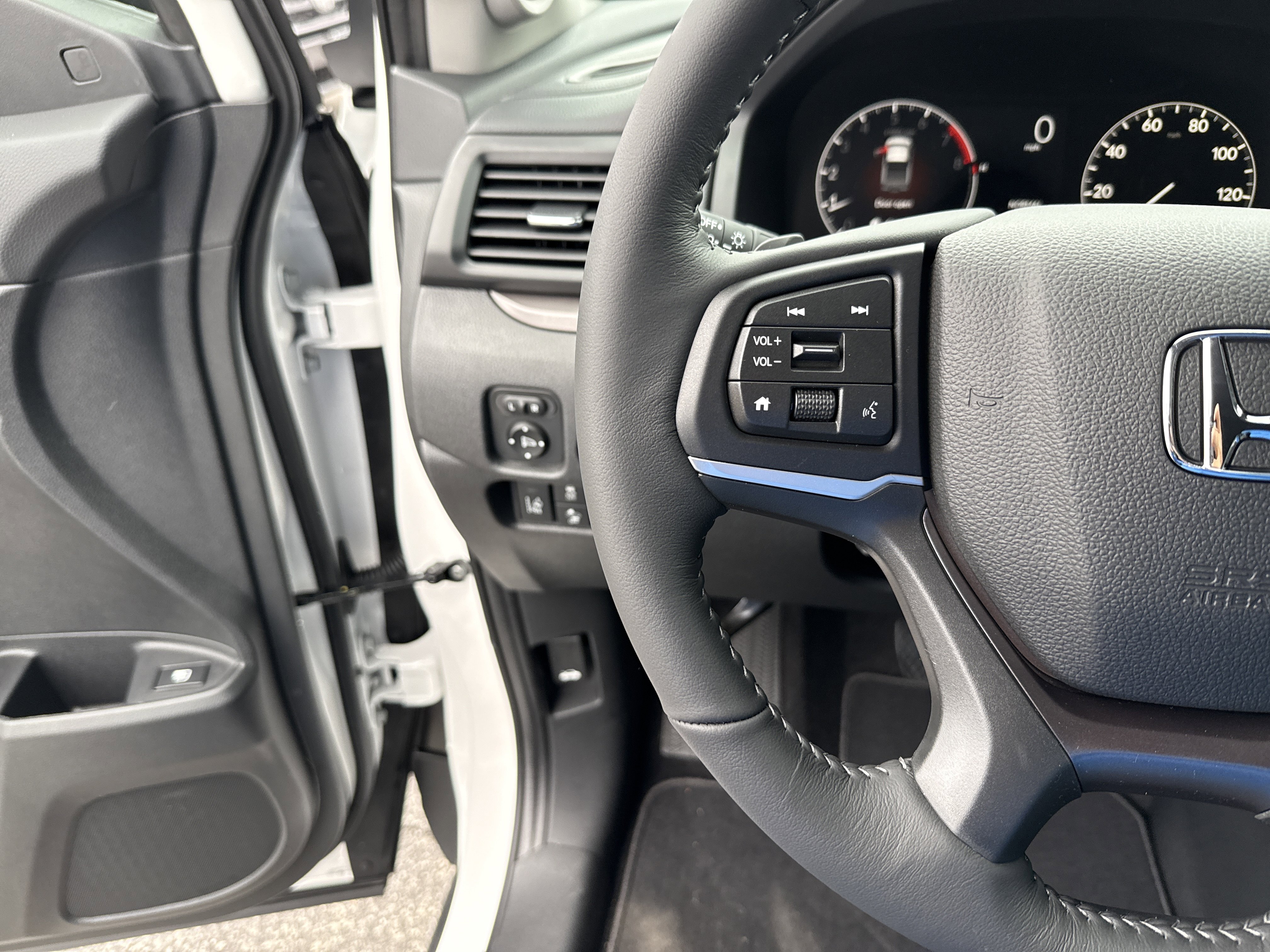 New 2026 Honda Ridgeline Sport image 17