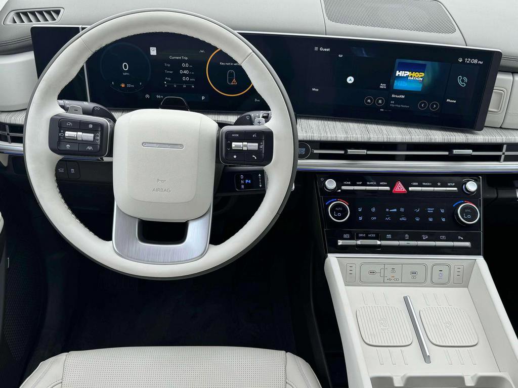 New 2025 Hyundai Santa Fe Calligraphy image 18