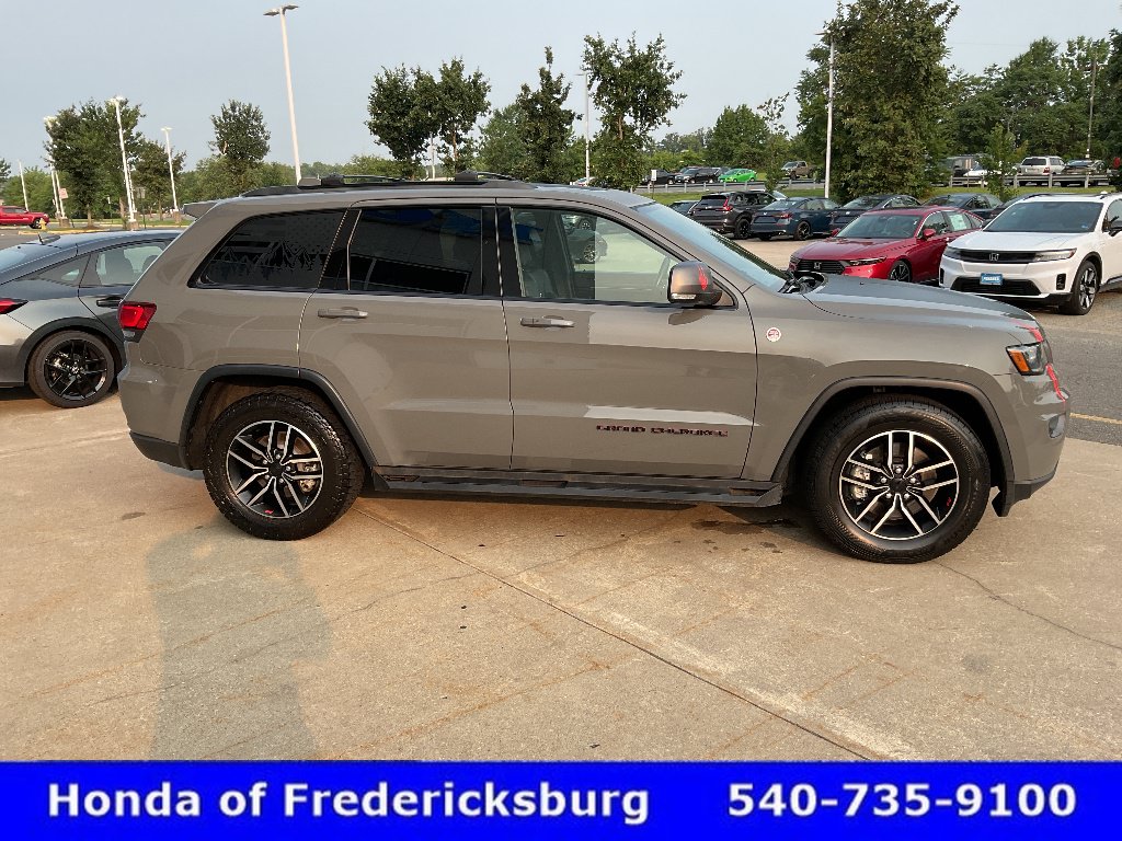 Used 2021 Jeep Grand Cherokee Trailhawk w/ Premium Lighting Group AWD/4WD image 7
