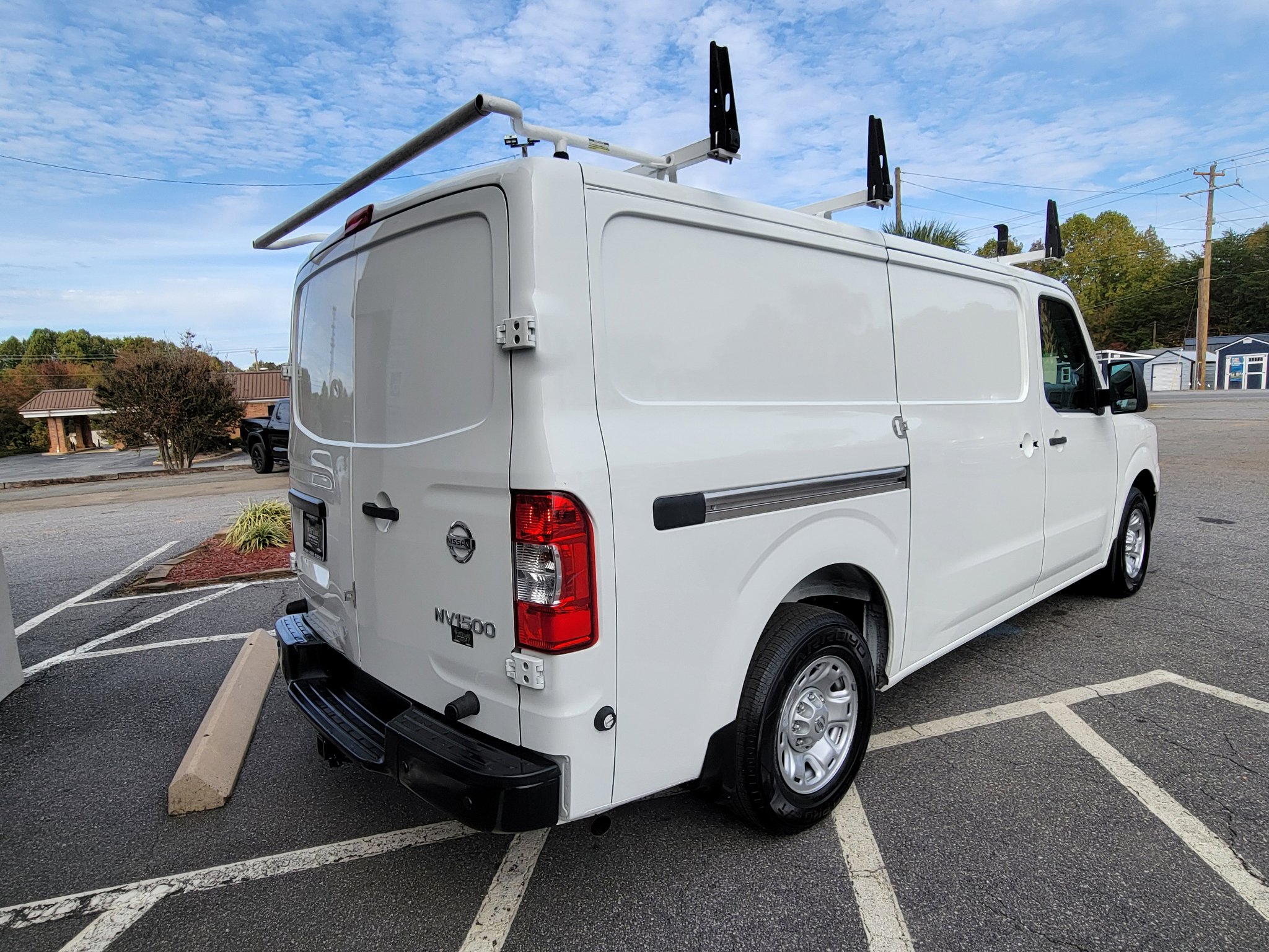 Used 2020 Nissan NV 1500 SV image 14