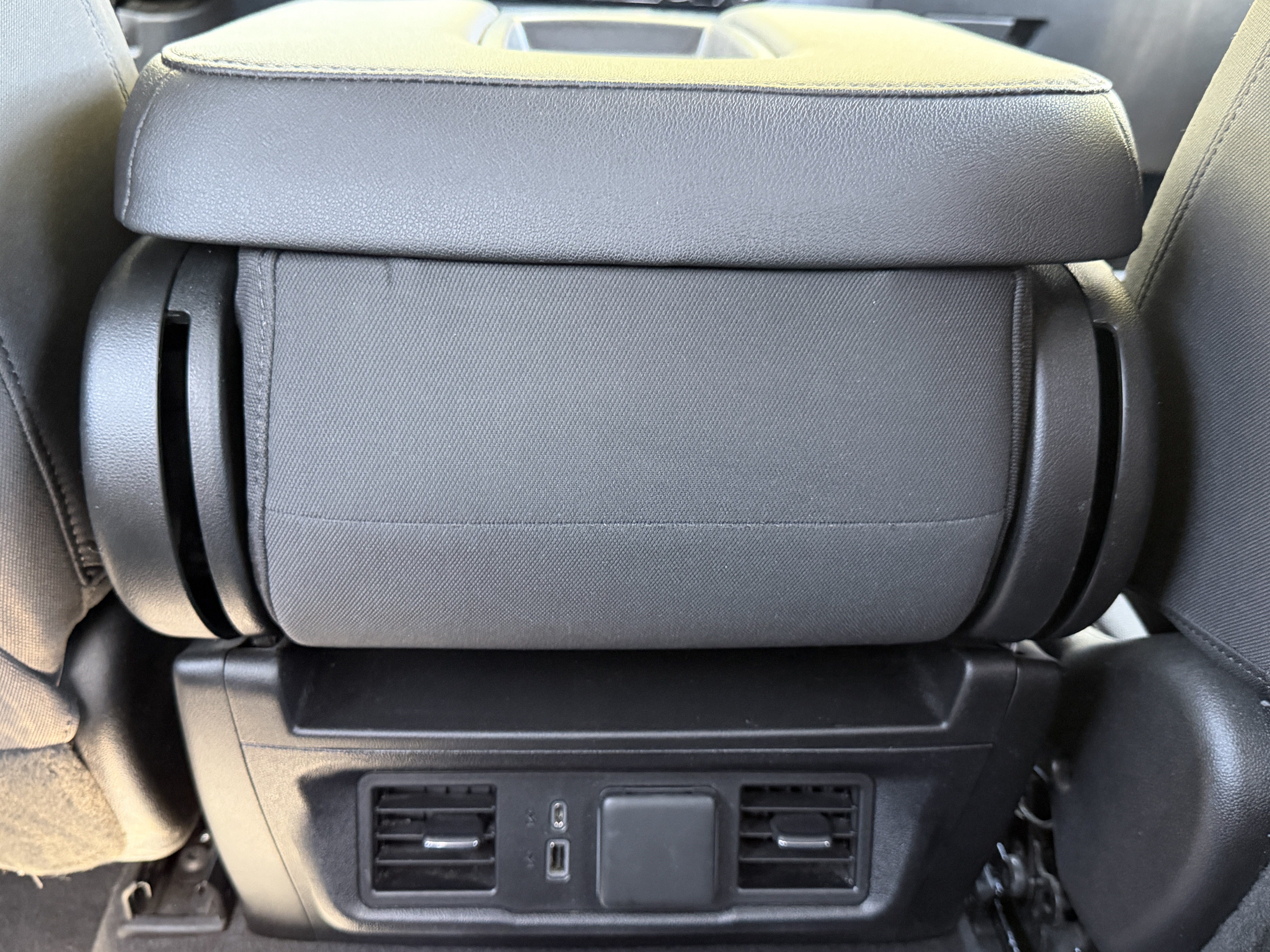 Used 2023 Chevrolet Silverado 1500 LT AWD/4WD image 23