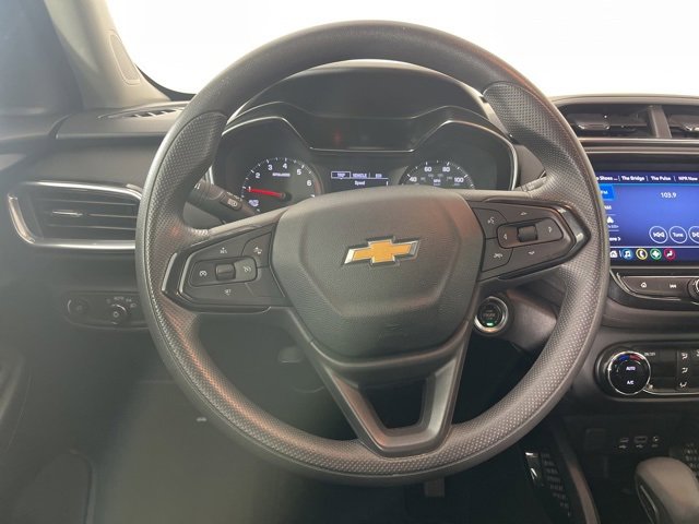 Used 2021 Chevrolet TrailBlazer LT w/ Convenience Package image 8