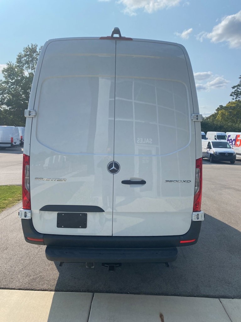 New 2024 Mercedes-Benz Sprinter 3500 image 3