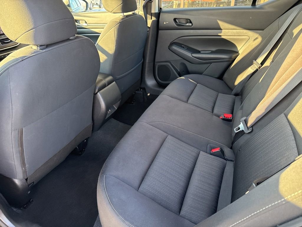 Used 2024 Nissan Altima 2.5 SV image 33