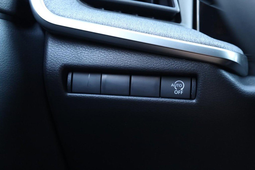 New 2026 Nissan Kicks SV image 19