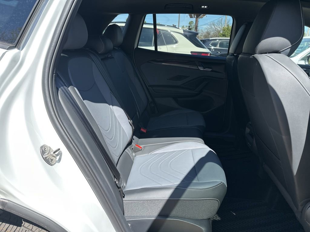 New 2026 Volkswagen Tiguan SE R-Line AWD/4WD image 17