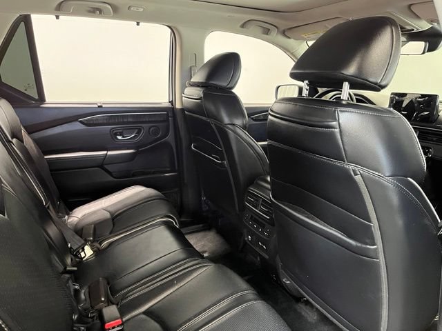 Used 2023 Honda Pilot Elite image 15