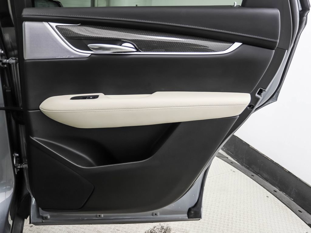 Used 2024 Cadillac XT5 Sportv w/ Technology Package AWD/4WD image 24