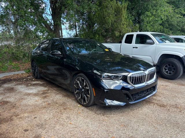 Used 2024 BMW 540i xDrive w/ M Sport Package AWD/4WD image 2