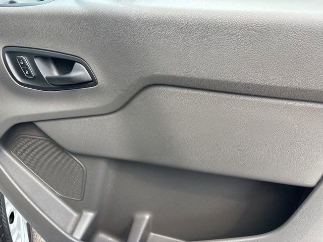 Used 2024 Ford Transit 350 XLT image 32