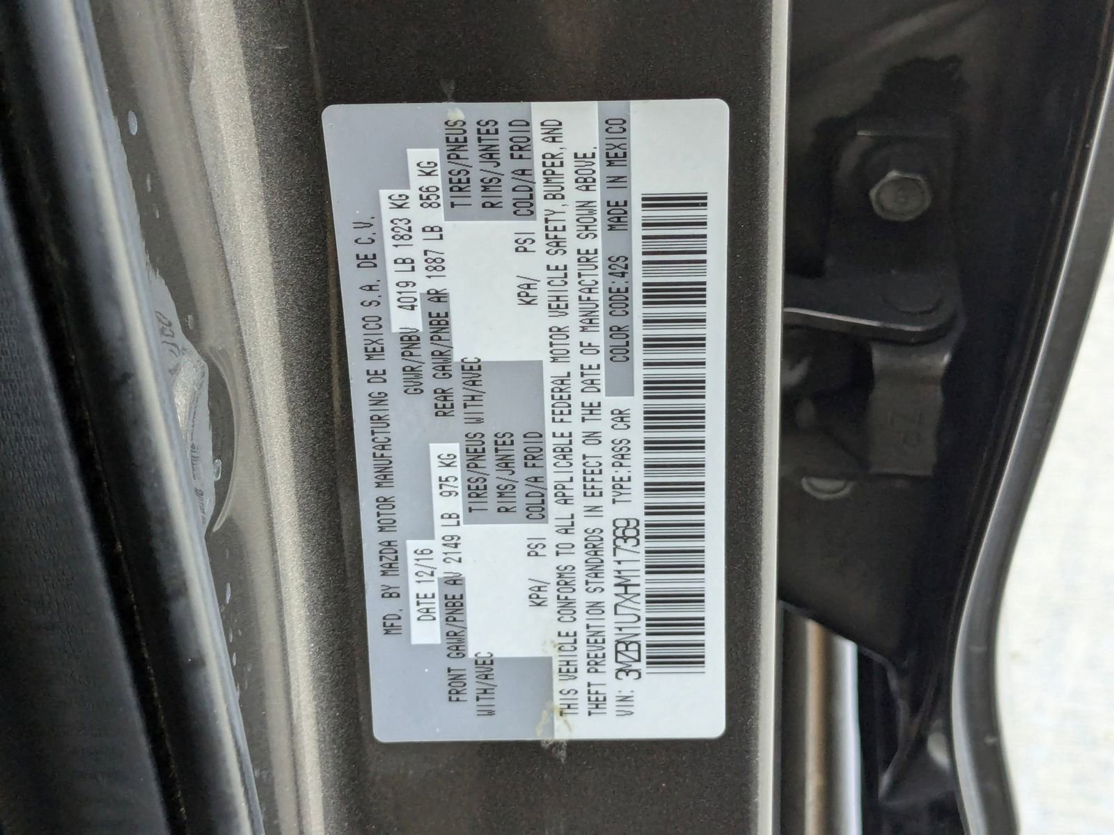 Used 2017 MAZDA MAZDA3 Sport FWD image 30