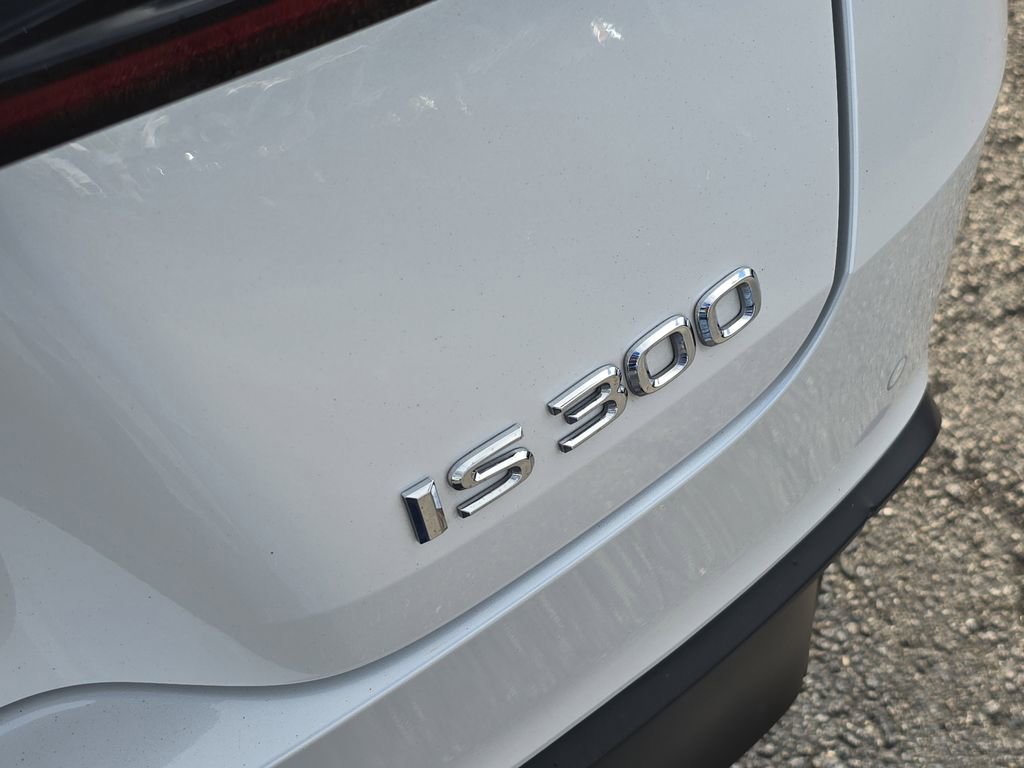 Used 2023 Lexus IS 300 w/ Comfort Package image 6