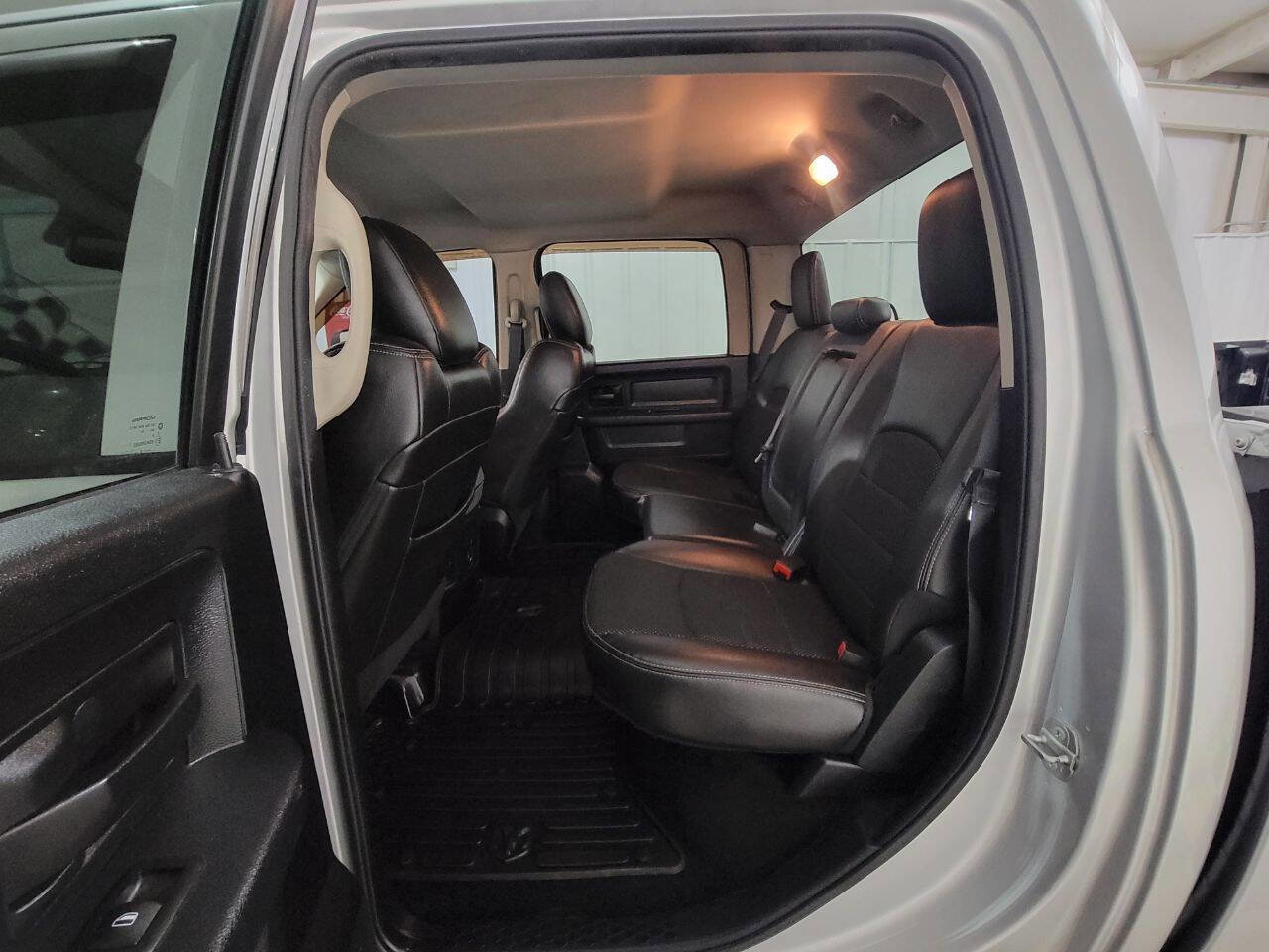 Used 2015 RAM 1500 Express AWD/4WD image 14