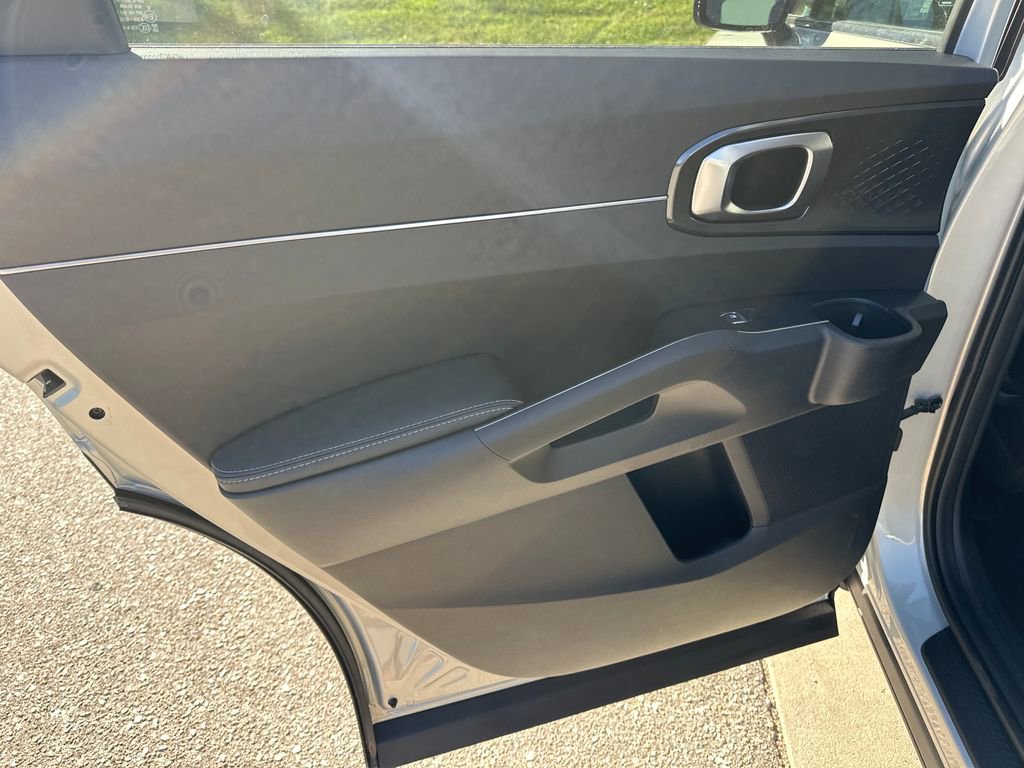 New 2026 Kia Sorento S image 23