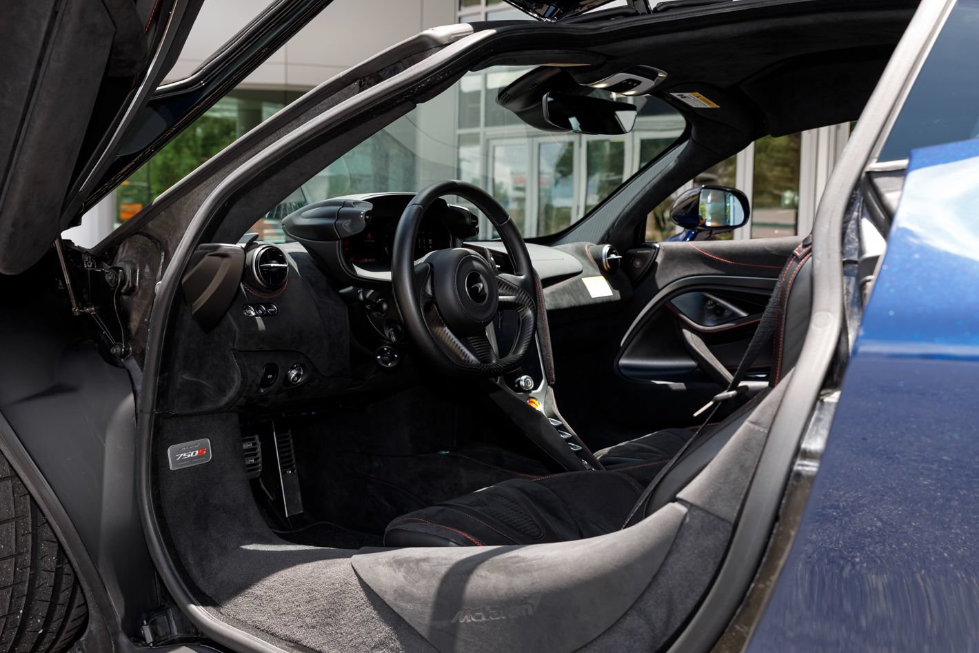 Used 2025 McLaren 750S RWD image 55