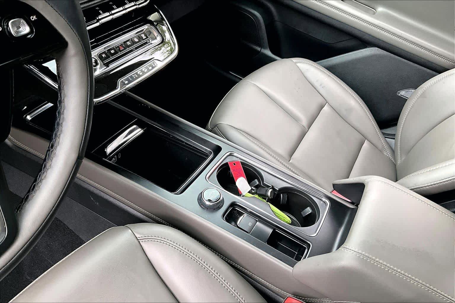 Used 2025 Lincoln Corsair FWD image 15