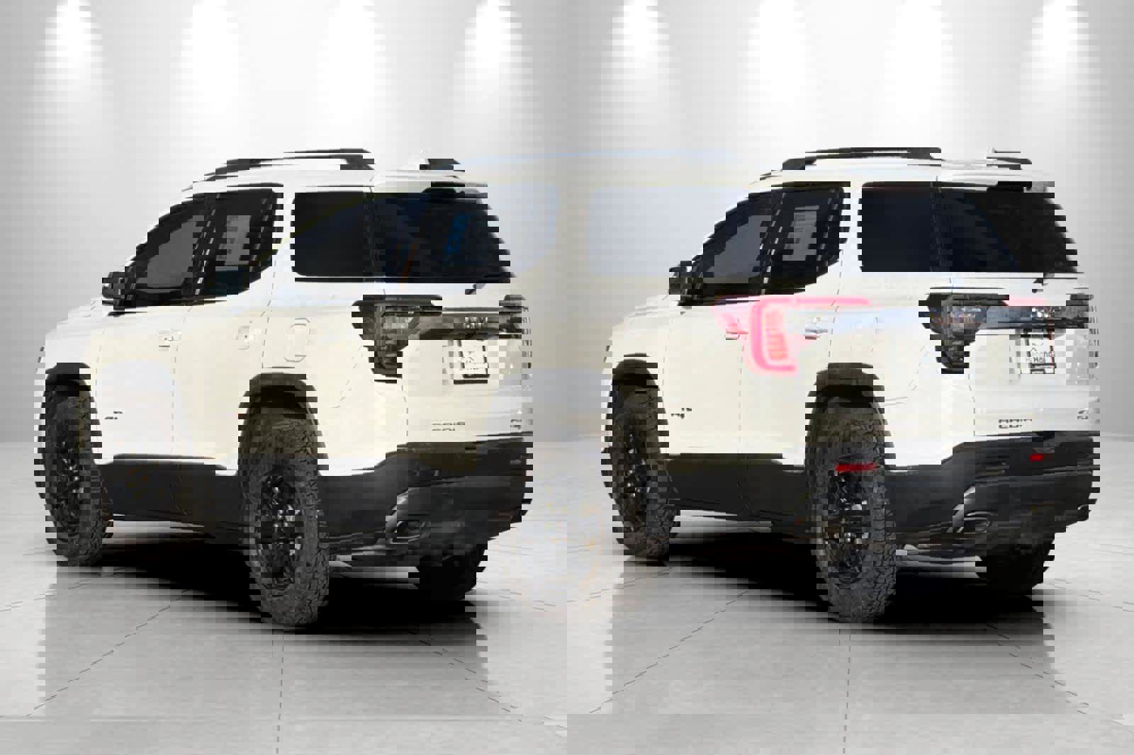 Used 2022 GMC Acadia AT4 w/ Technology Package image 6