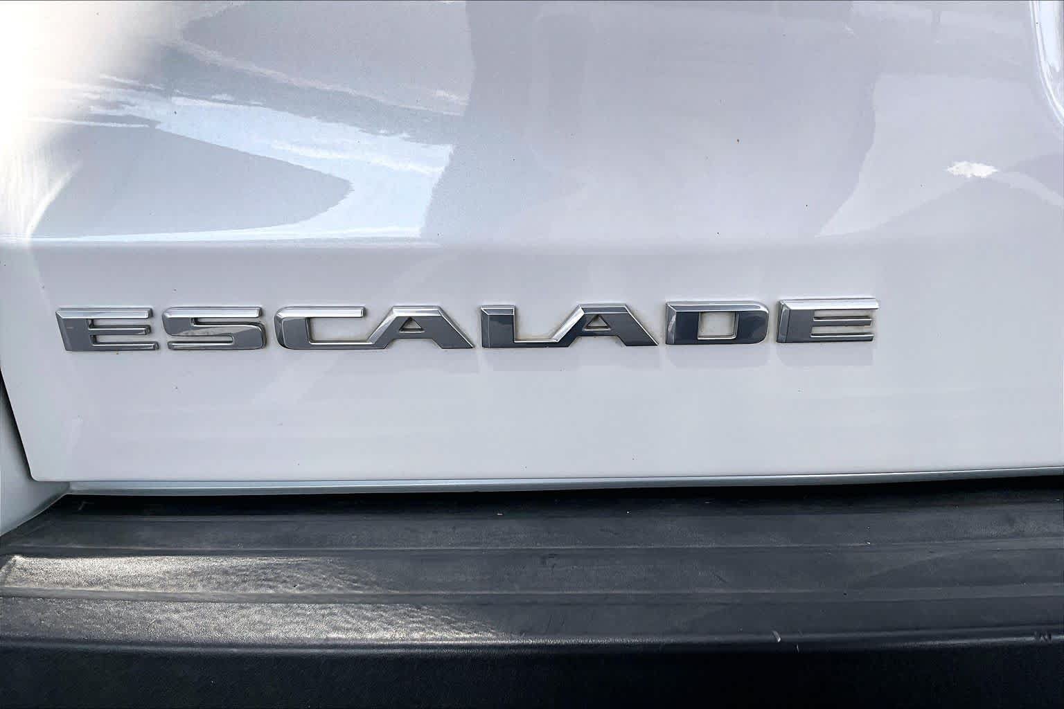 Used 2019 Cadillac Escalade ESV Premium Luxury RWD image 10