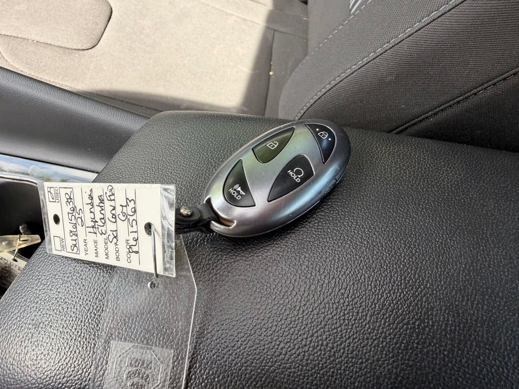 Certified 2025 Hyundai Elantra SEL FWD image 40