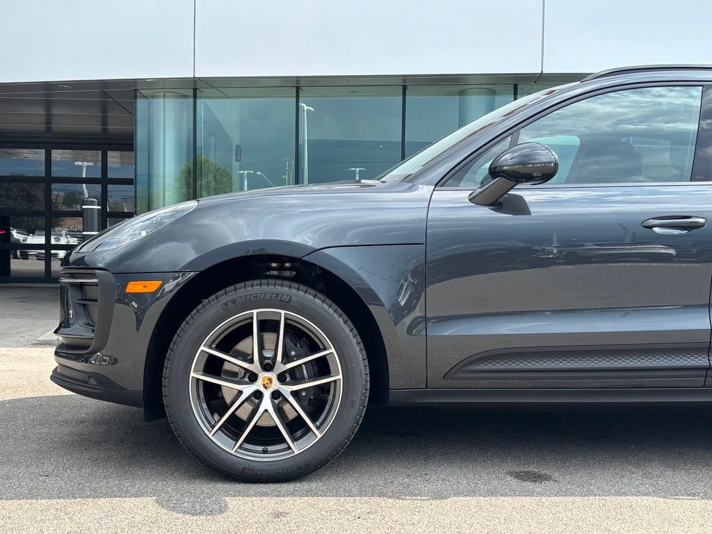 New 2026 Porsche Macan AWD/4WD image 35