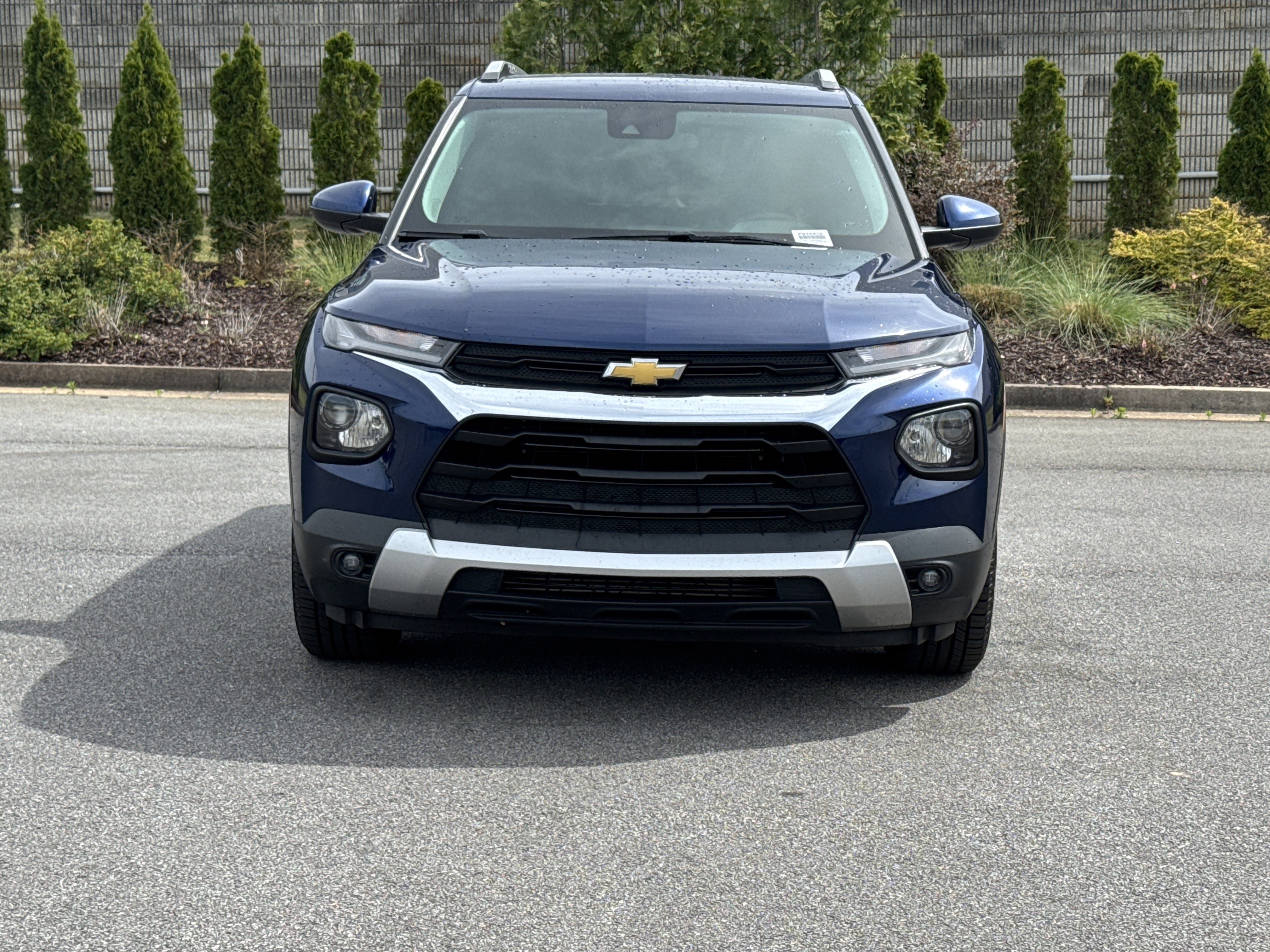 Used 2022 Chevrolet TrailBlazer LT FWD image 3