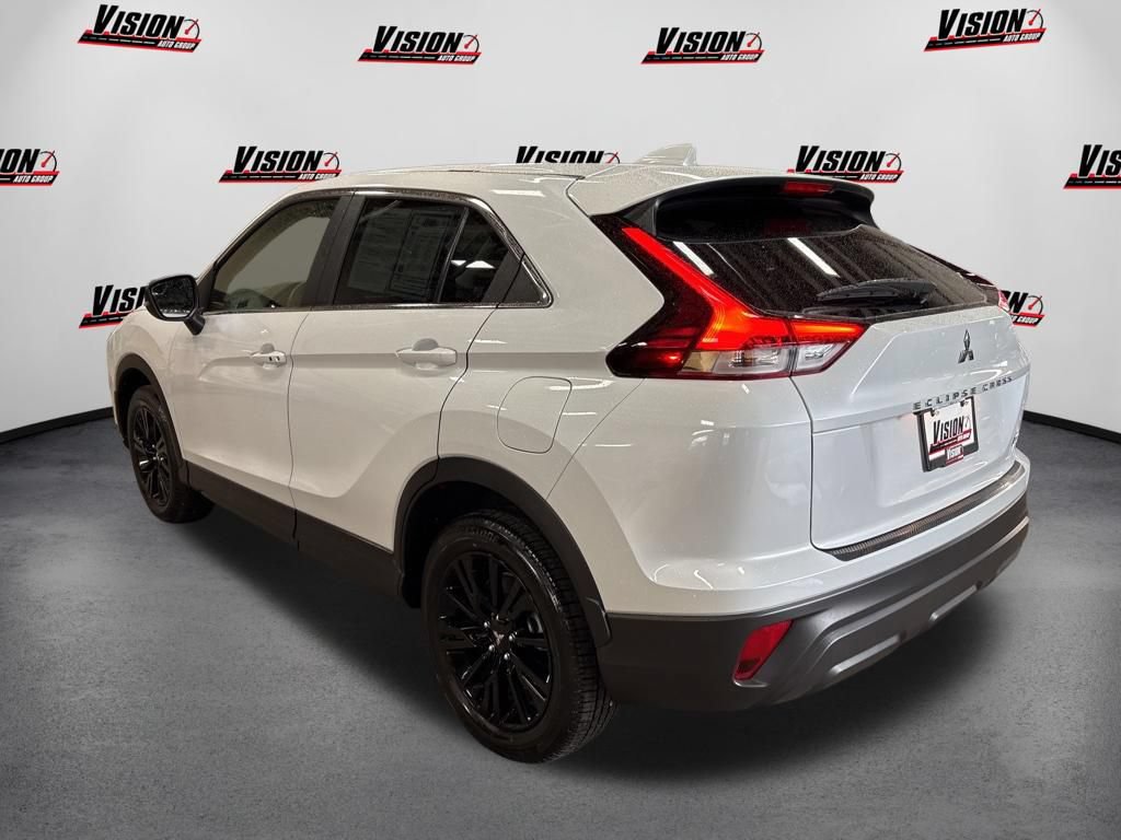 Used 2024 Mitsubishi Eclipse Cross LE AWD/4WD image 7