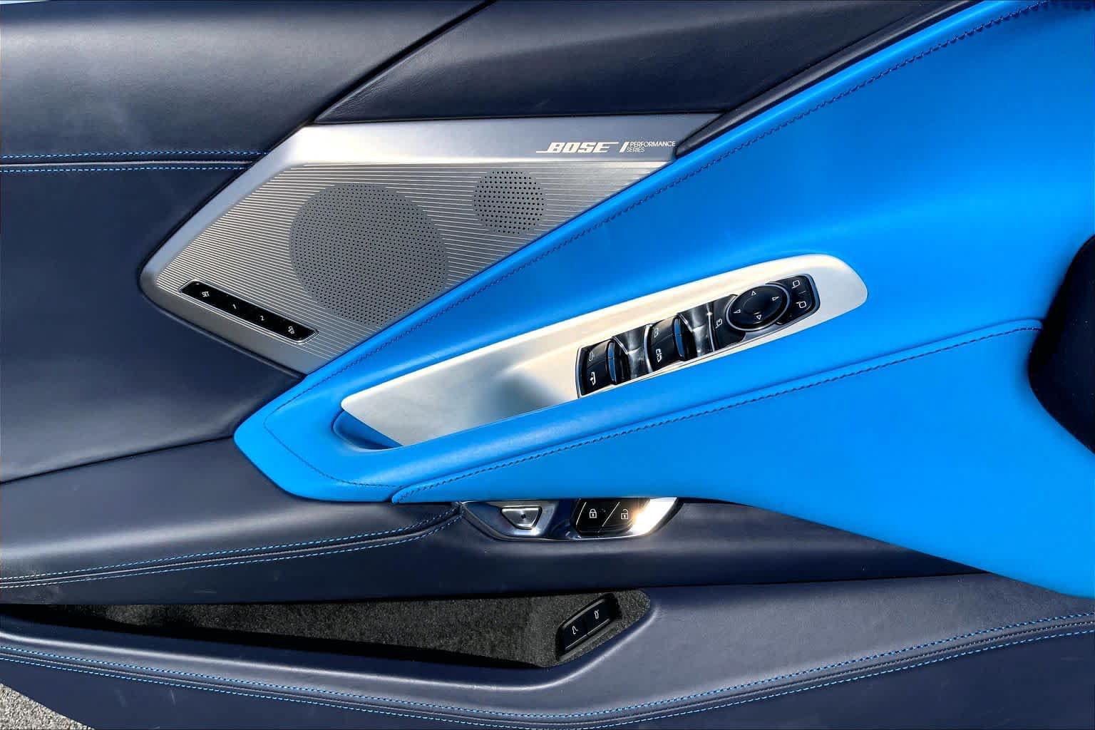 Used 2022 Chevrolet Corvette Stingray Premium Conv w/ Z51 Performance Package RWD image 29