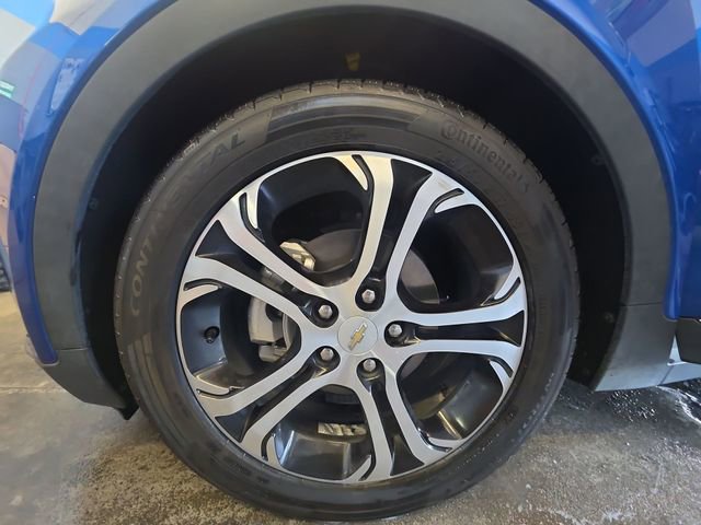 Used 2021 Chevrolet Bolt Premier w/ Infotainment Package image 31