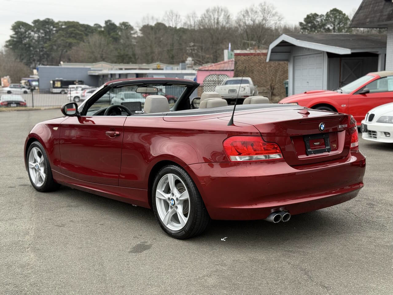 Used 2012 BMW 128i Convertible image 22