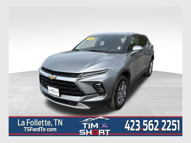 Used 2025 Chevrolet Blazer LT FWD image 1