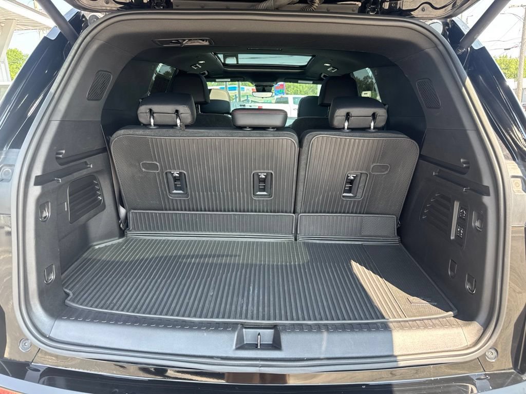 Used 2024 Chevrolet Traverse RS w/ LPO, Floor Liner Package AWD/4WD image 19