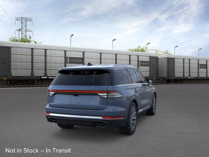 New 2025 Lincoln Aviator AWD image 8