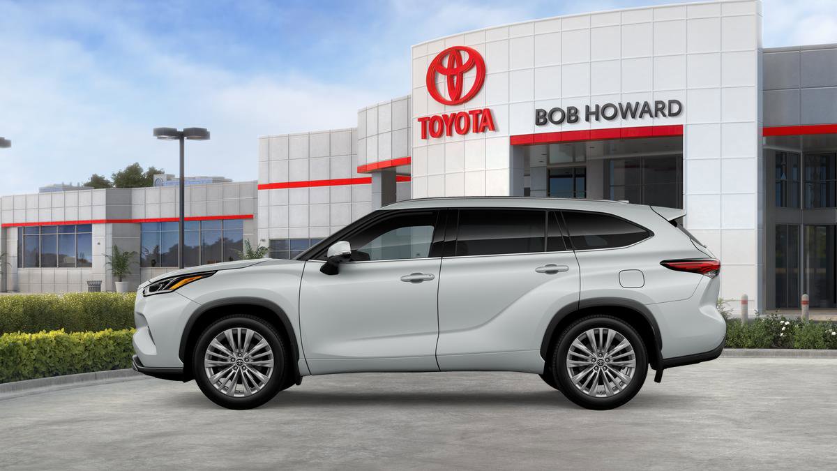 New 2026 Toyota Highlander Platinum image 4