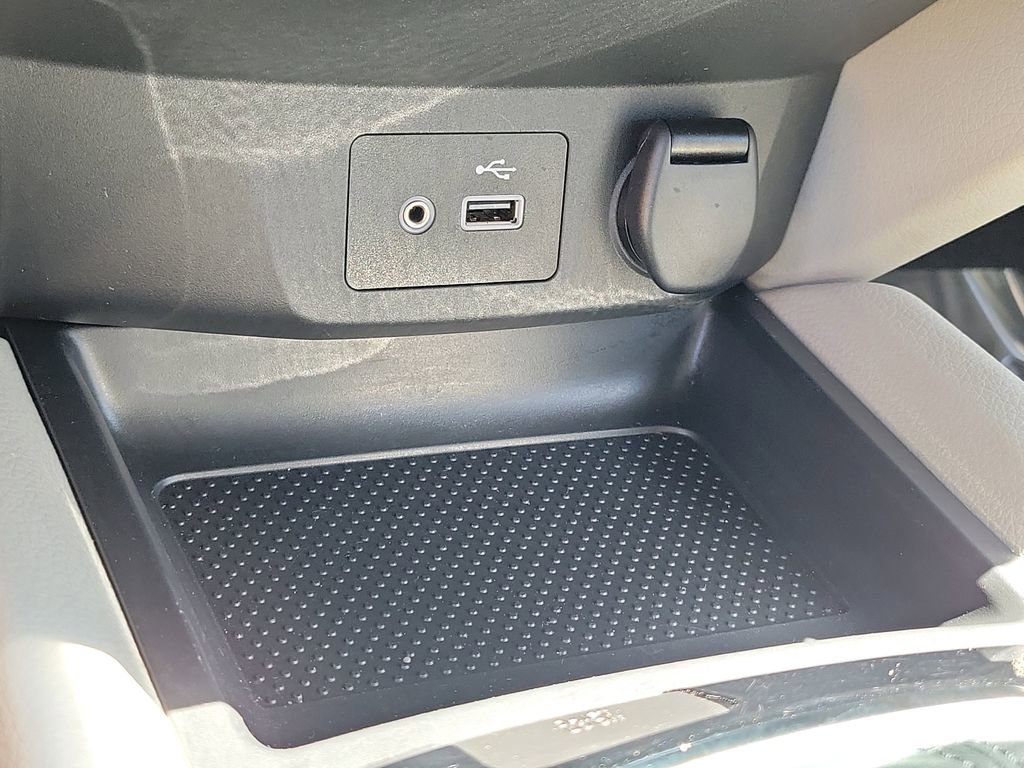 Used 2020 Nissan Rogue Sport SV FWD image 14