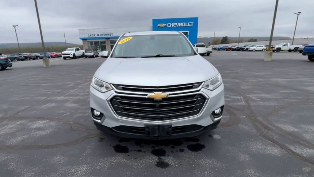 Used 2018 Chevrolet Traverse LT AWD/4WD image 3