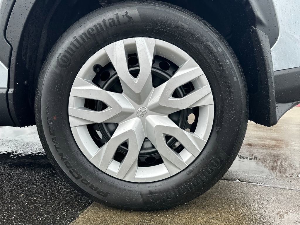 New 2026 Toyota Corolla Cross L image 27