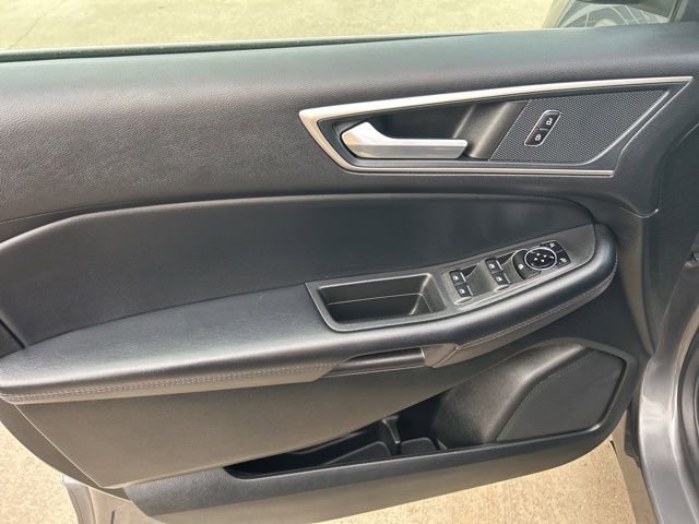 Used 2023 Ford Edge SEL AWD/4WD image 17