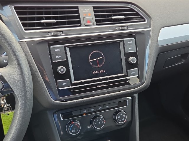 Used 2021 Volkswagen Tiguan S FWD image 22