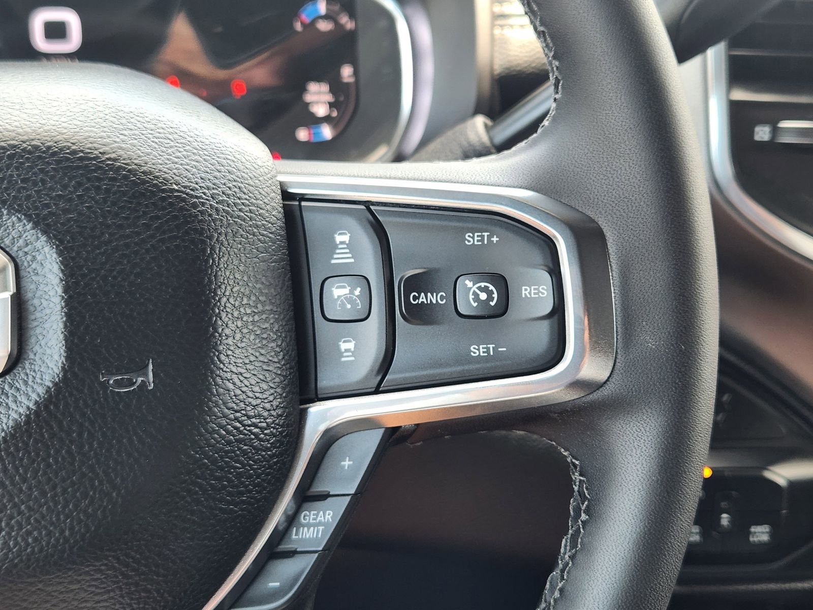 Used 2025 RAM 3500 Laramie w/ Night Edition image 35