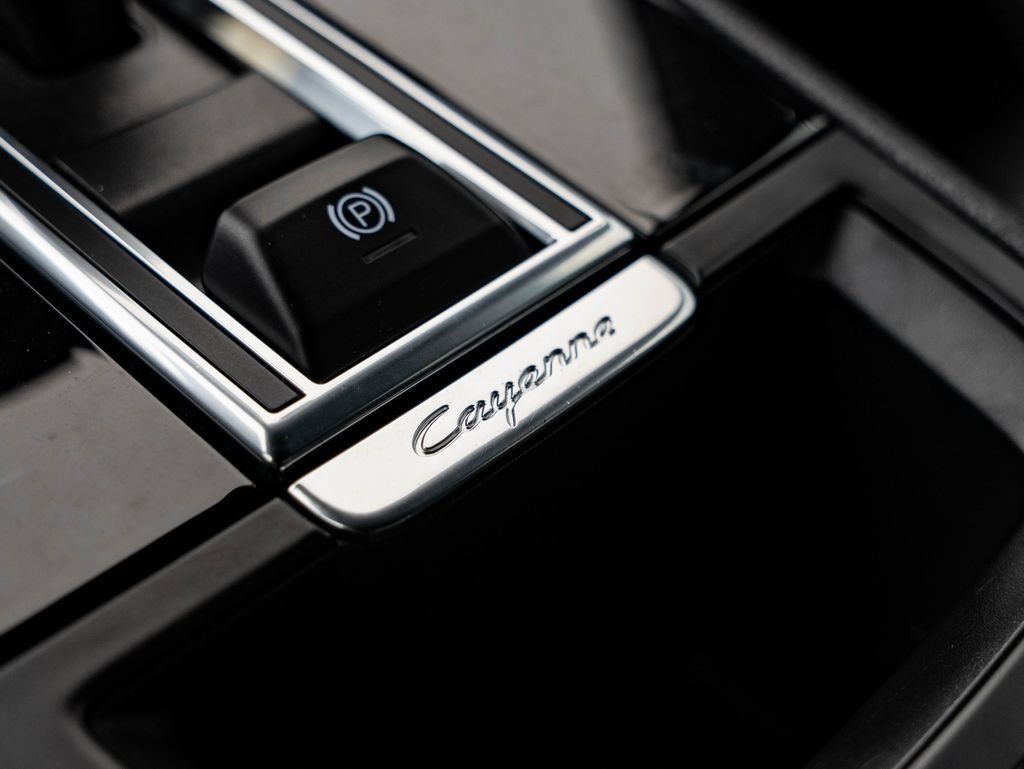 Certified 2020 Porsche Cayenne AWD/4WD image 38