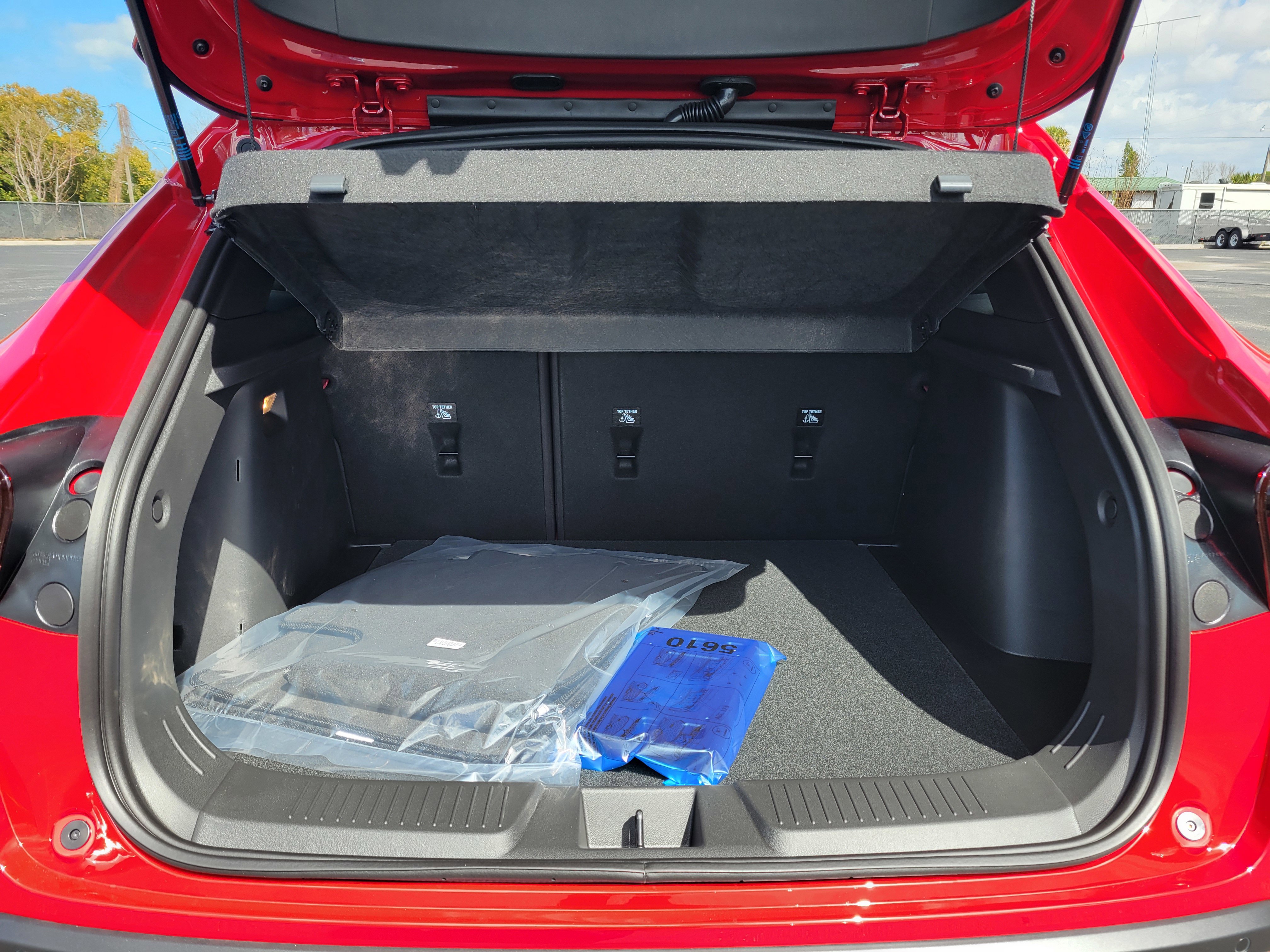 New 2026 Chevrolet Trax RS w/ Sunroof Package image 7