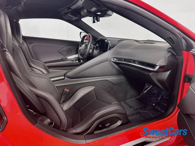 Used 2021 Chevrolet Corvette Stingray Coupe w/ Z51 Performance Package RWD image 10