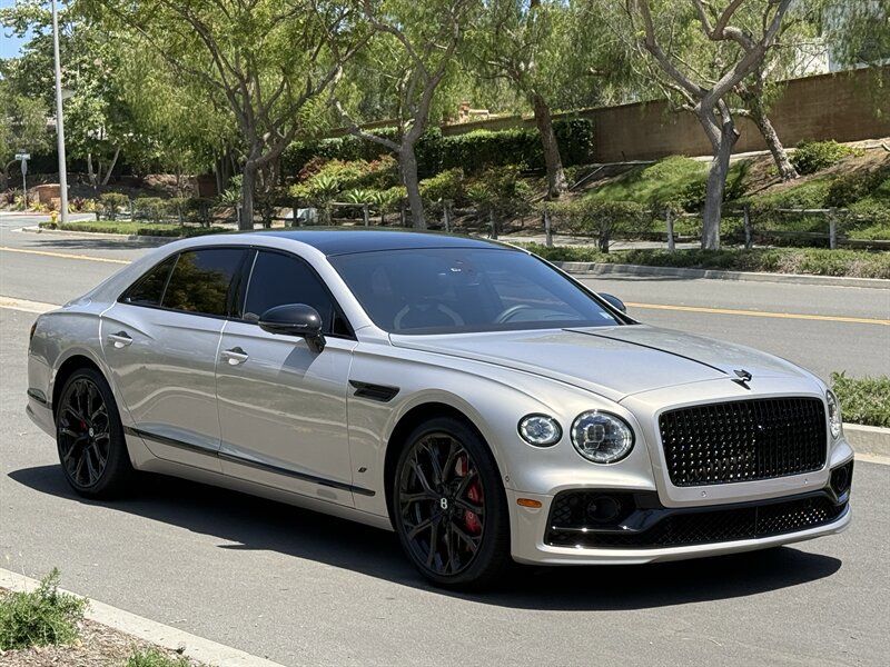 Used 2023 Bentley Flying Spur S V8 AWD/4WD image 9