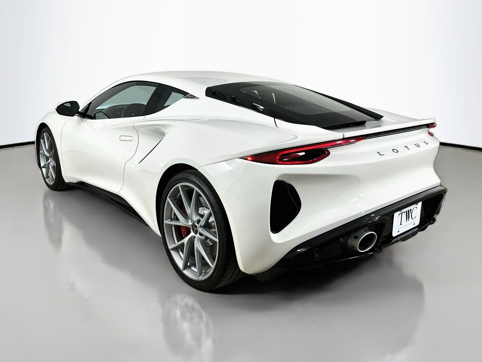 New 2025 Lotus Emira RWD image 7