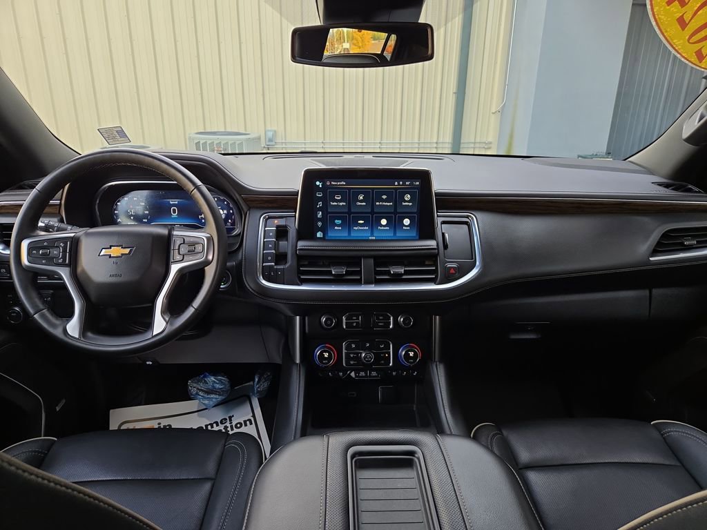 Used 2024 Chevrolet Suburban Premier image 19