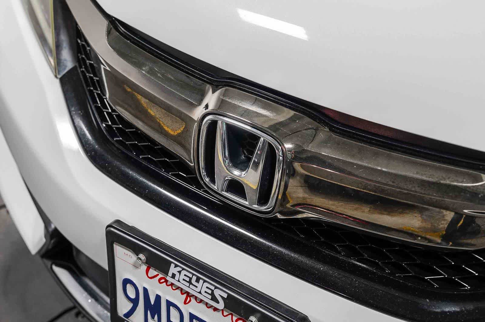 Used 2017 Honda Accord Touring image 8