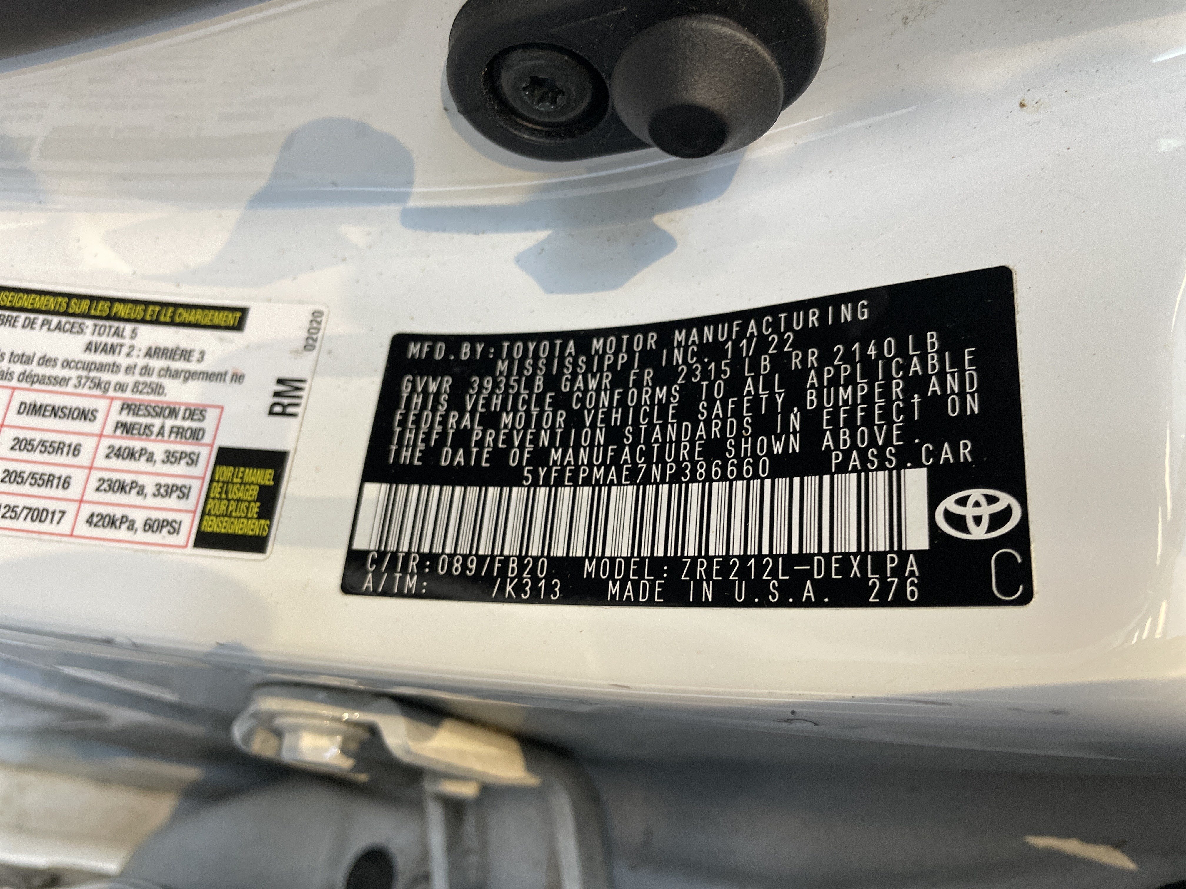 Used 2022 Toyota Corolla LE FWD image 35